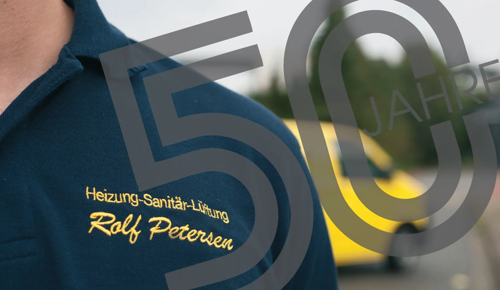 Firmenkleidung mit Rolf Petersen Logo und Schriftzug 50 Jahre