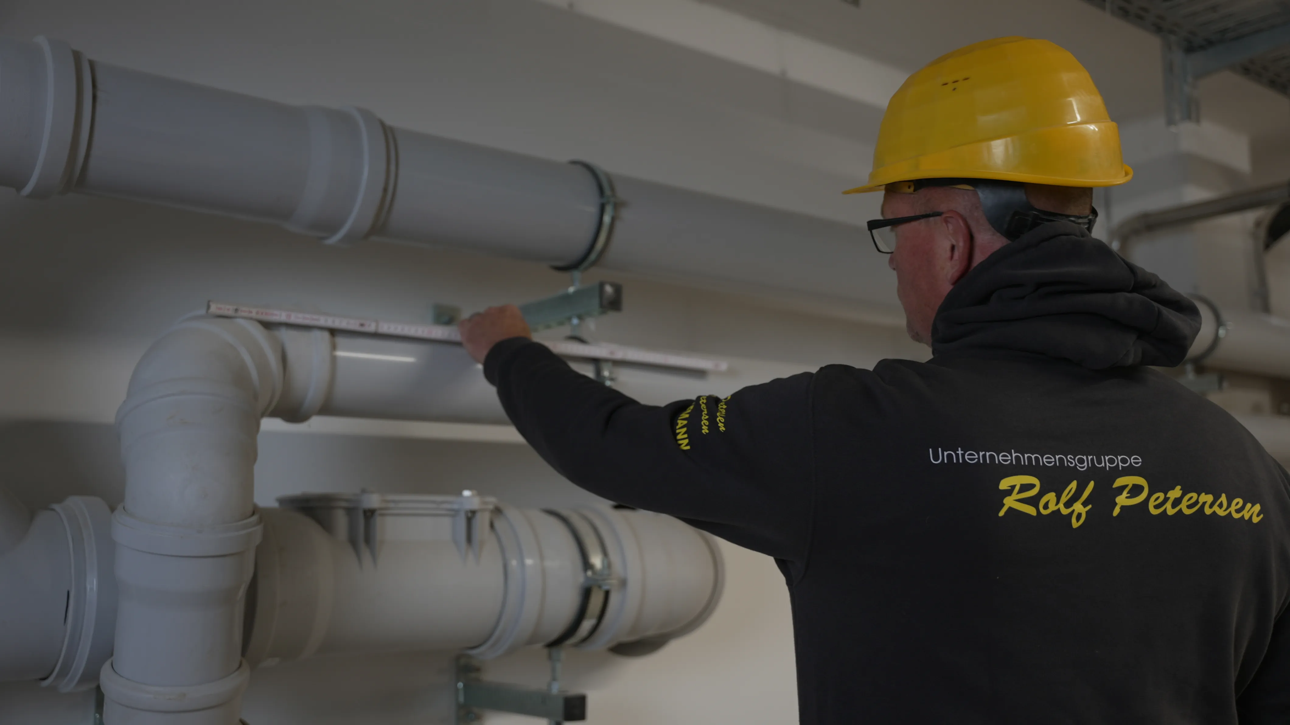 image of maintenance service team at work (for a property management company)